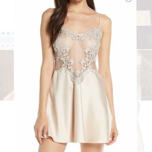 MEDIUM Showstopper chemise FLORA NIKROOZ